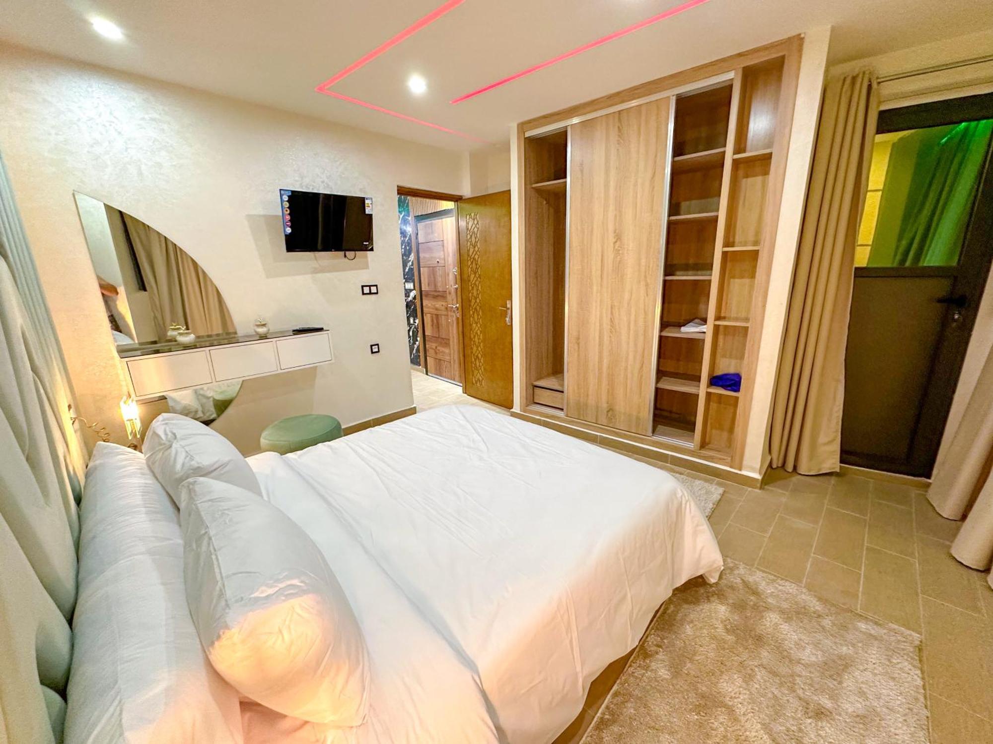Veluxa - Luxury Holiday Homes - Centric Flat Tânger Exterior foto