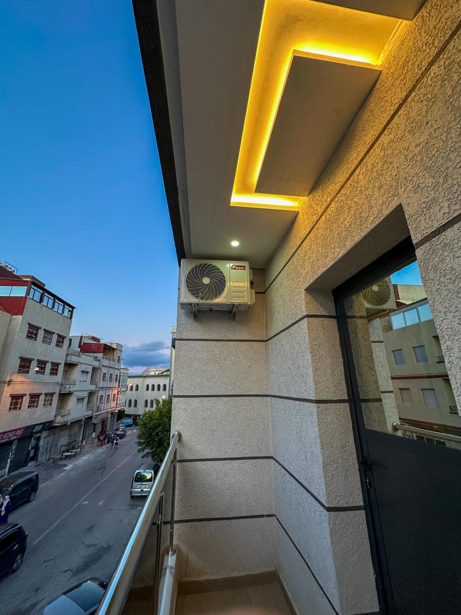 Veluxa - Luxury Holiday Homes - Centric Flat Tânger Exterior foto